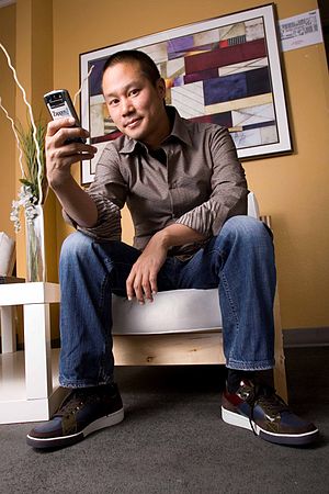 English: This is a picture of Tony Hsieh, CEO ...